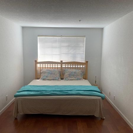 Bedroom Suite In Lauderdale Lakes Townhome ฟอร์ต ลอเดอร์เดล ภายนอก รูปภาพ