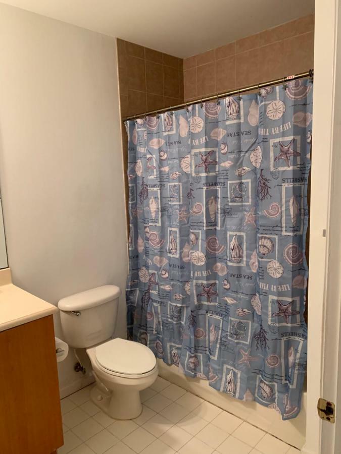 Bedroom Suite In Lauderdale Lakes Townhome ฟอร์ต ลอเดอร์เดล ภายนอก รูปภาพ